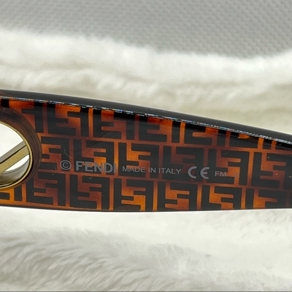 Fendi Sunglasses New Authentic Cat-eye Logo - Picture 8 of 9
